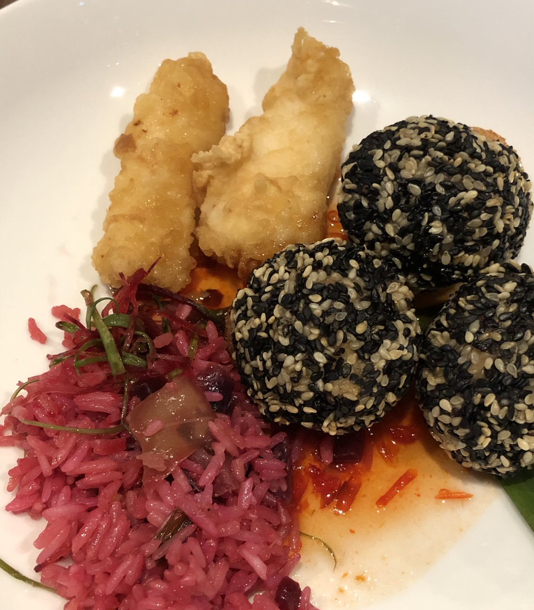 PennyJBarr's tweet photo. My star dish from @TattuRestaurant - excellent Thai-style crispy monkfish with lime, shallots and lemongrass. And high praise for the caramel soy beef fillet and the lobster toast 🦞🌶 👏 And a bottle of @drloosenwines Grey Slate Riesling.
#deliciousdecember
@HardensBites https://t.co/EDzSzW5qhG