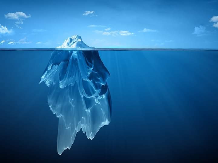 "Tip of the Iceberg نعمتوں کی ٹپ آف دی آئس برگ"

آپ  میں سے جن لوگوں نے ٹائ ٹینک فلم دیکھی ہوگی یا اس کی کہانی سنی ہوگی وہ جانتے ہوں گے کہ ٹائ ٹینک جیسا دیوہیکل  بحری  جہاز اپنے پہلے ہی سفر میں   بحر اوقیانوس شمالی کے برفیلے سمندر میں  ایک آئس برگ سے ٹکرا کر غرق ہو گیا تھا 
👇