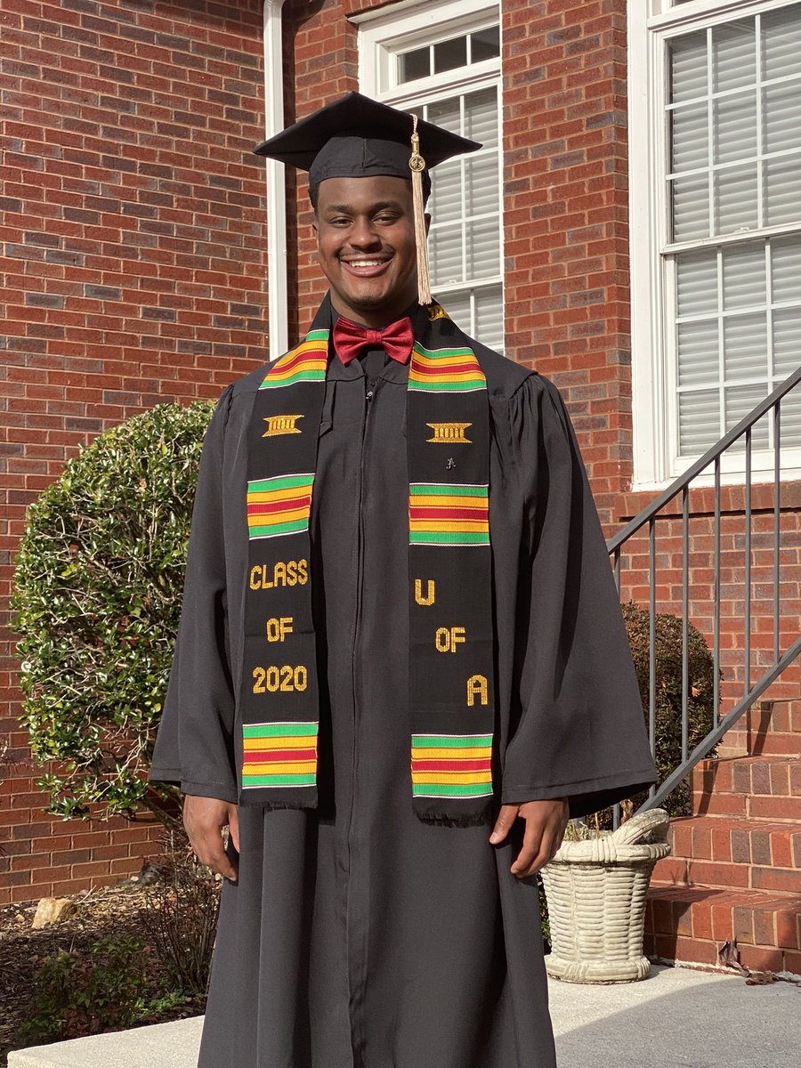 mjgoodma's tweet photo. @SwaggyC11 #Bamagrad Congratulations! https://t.co/CdhTmhW7We