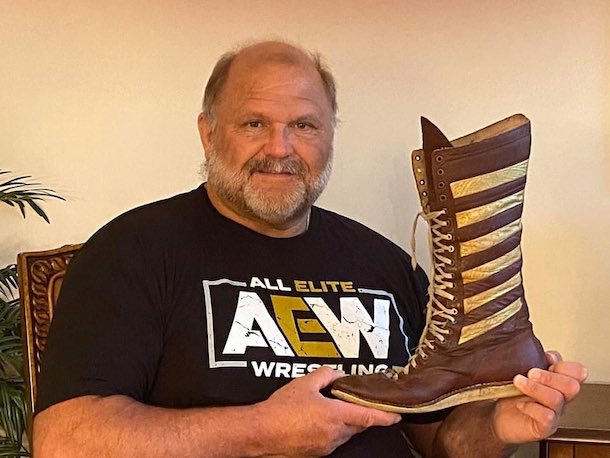 magateway's tweet photo. Asked by @HeyHeyItsConrad back on #AskArnAnything #29 on @TheArnShow what boots meant the most, Arn was clear with his answer. As old #MinnesotaWreckingCrew fans, we were delighted with his answer (and knew the answer all along.) Audio and transcript --> https://t.co/FumAH6PnhT https://t.co/fimSzA7nog