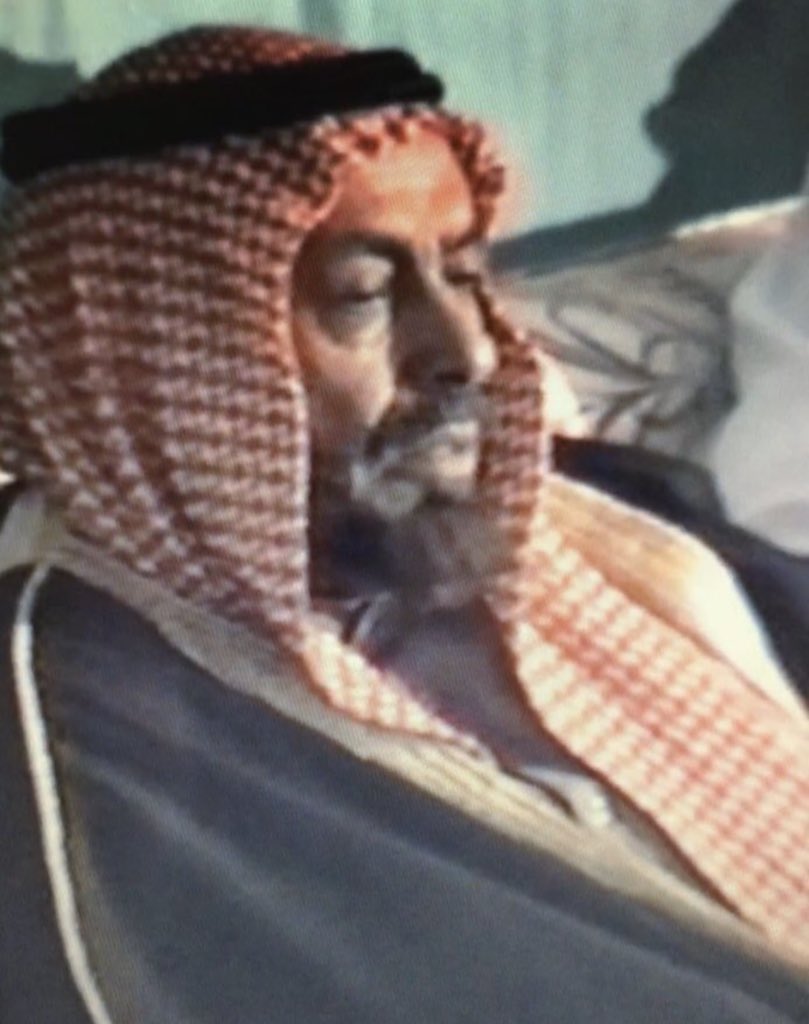 shahidq8_1990's tweet photo. صاحب الذكر الطيب والديوان المفتوح العم/مصلط بن فهد المجروب رحمه الله، عام ١٩٨٨م https://t.co/pYA9wqUOaB