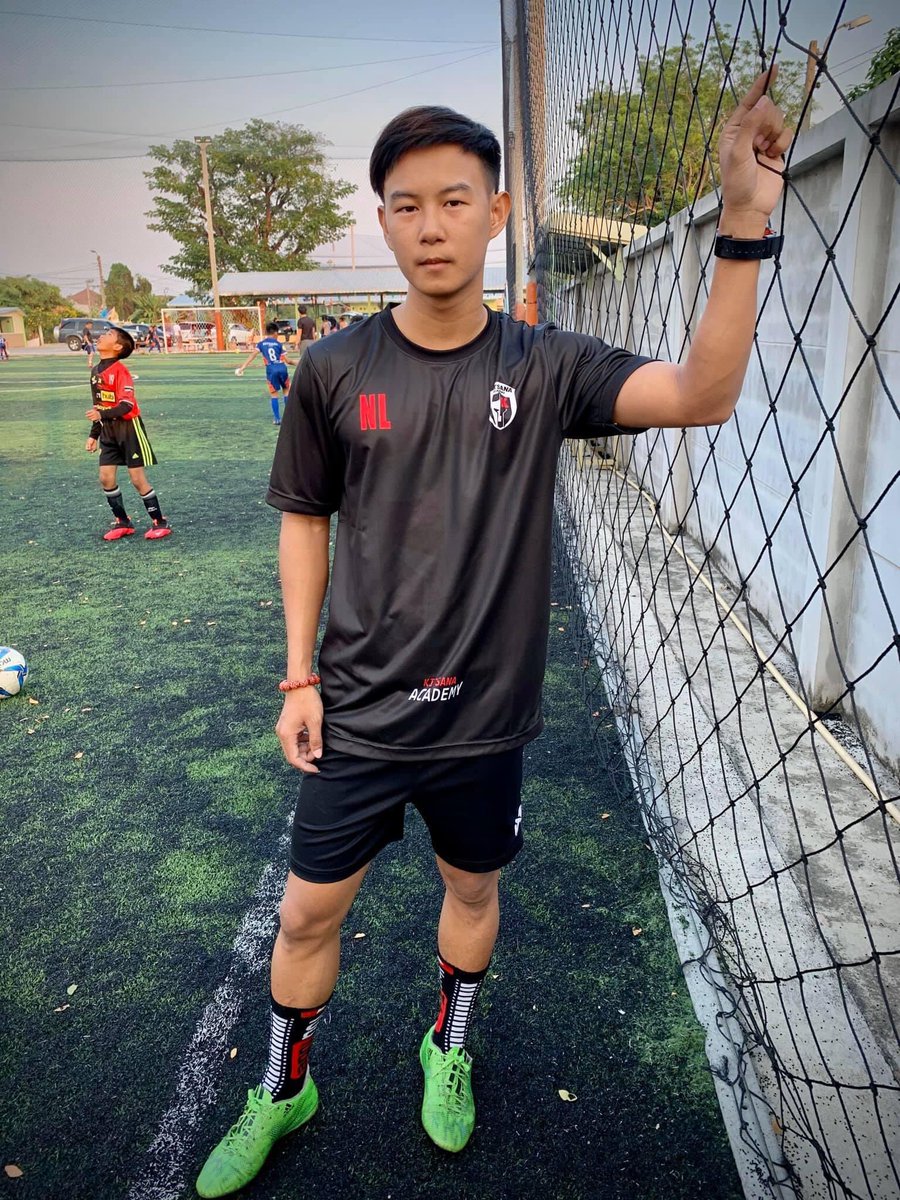 ZeedFootball's tweet photo. ตี๋หล่อ ❤️ #นักบอล #นักบอลหล่อ https://t.co/FPYtdzOJEN