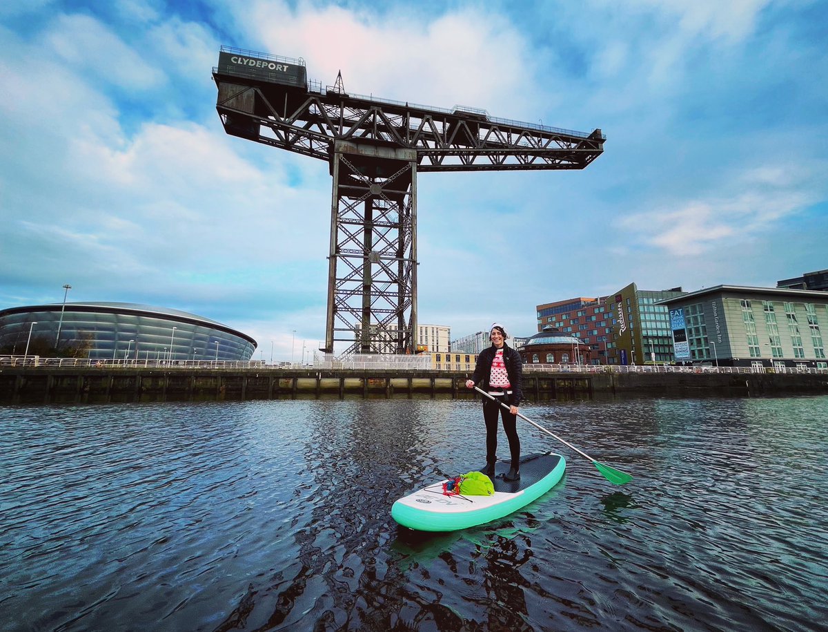 CorrieCampbell's tweet photo. Morning of fun on the Clyde 😆🤶🏼🤗 #SantaSUP https://t.co/CrEZurGbf0
