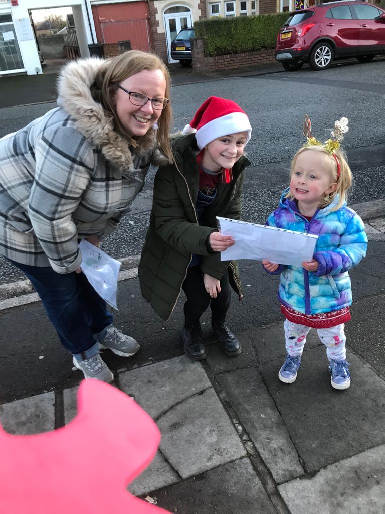 blueshoeskath's tweet photo. @tonyrywenschool @FriendsofTYY Mimi and I got her big cousin Izzy involved in the Christmas trail action. Great fun had by all, even if my Rudolph ears did keep blowing off! #FOTYY #TeamTYY https://t.co/jbW4AUriY4
