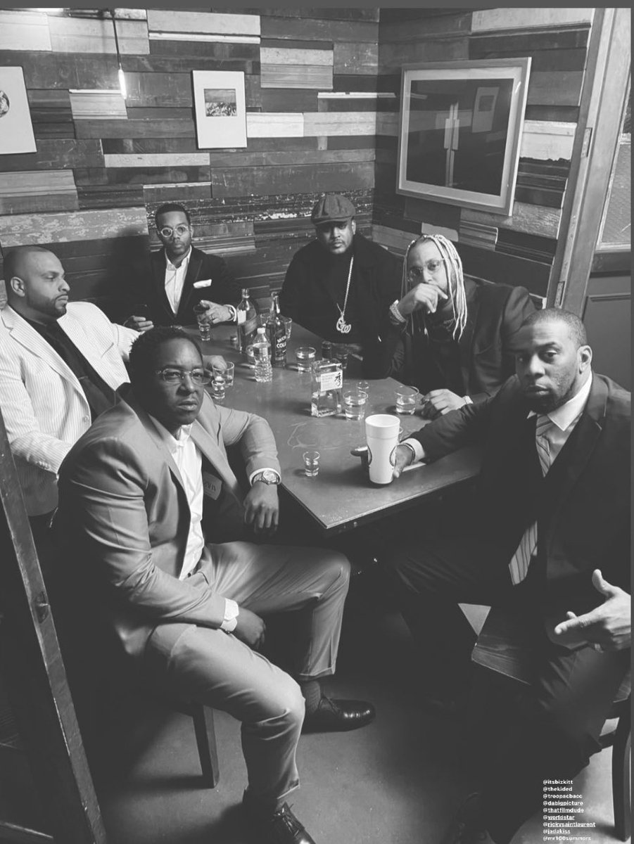 SaintSandal's tweet image. Room full of bosses only way to go now is UP! #itsbizkit #mesa #ounp #jadakiss #shade45 #rickylaurent