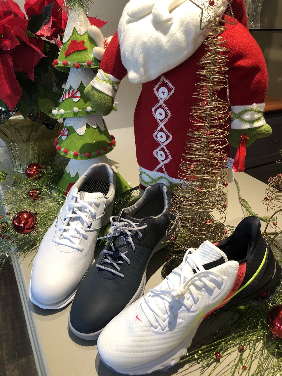 tartanfields's tweet photo. On the 5th Day of Christmas, Tartan Fields gave to me...$25 OFF ALL IN STOCK GOLF SHOES!! Get ready for next season with a new pair of good shoes! #tistheseason #golfshoes #tartanfields #arcis #12daysofchristmas https://t.co/64kM7rP7nk