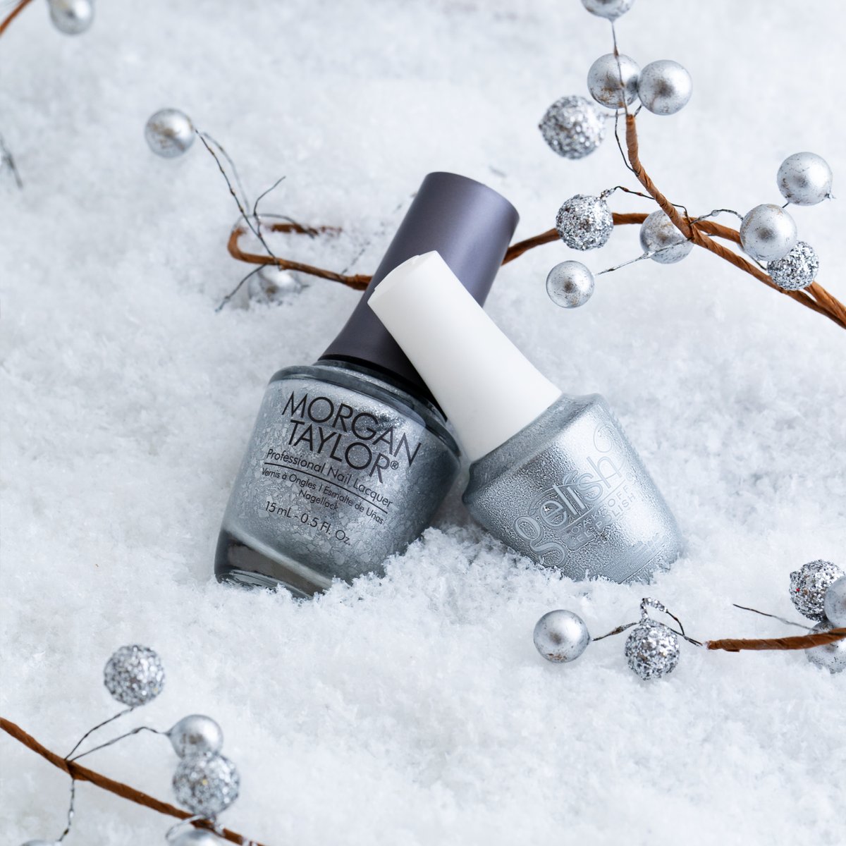 GelishMINI's tweet photo. Snowflakes in a bottle = Liquid Frost ❄️🌨️ Get your hands on your favorite duo through Amazon before the season and collection is over! #Gelish #GelishMINI #GetGelished #GetGelish #MorganTaylor #LiquidFrost #ShakeUpTheMagic #HolidayCollection #WinterCollection https://t.co/nTPM5XC7Eb