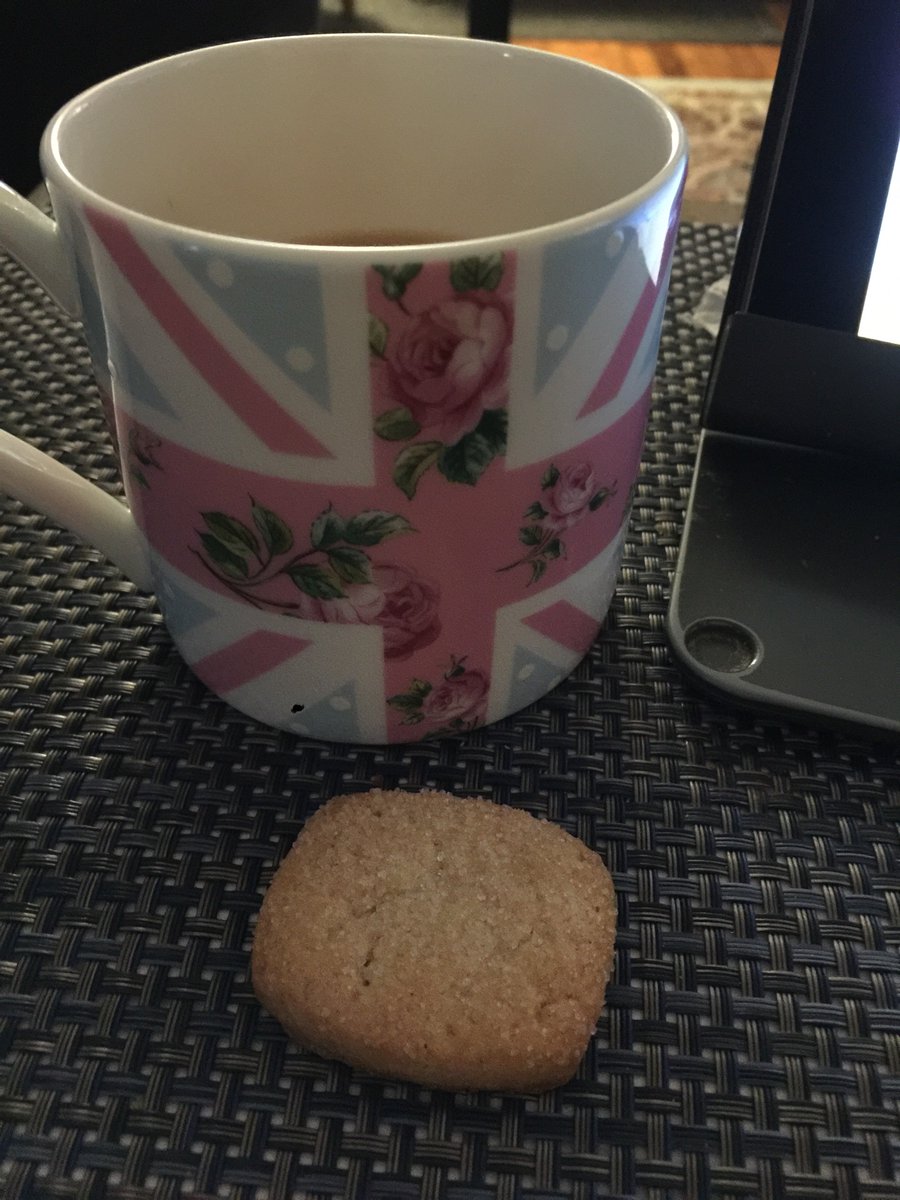 StrawberryToast's tweet photo. Rainy, cold, foggy day here in Fairfield CT. So it’s a cup of tea (constant comment) and a danish butter cookie. #SaturdayAtMyHouse #WeNeverLeave #IfWeDoItsAQuickTripToTheStore#AlwaysWearYourMask https://t.co/UbtXdzoQgS