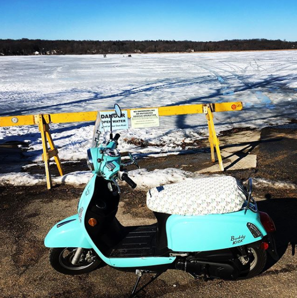 genuinescootco's tweet photo. Where have you explored this winter?
.
.
.
.
.
๐ท @gromulan_1
#genuinebuddykick #buddykick #winter #snow #snowing
#genuinescooter #genuinescooters #scooter #scooters #scootscoot #scootlife #scooterlife #twowheels #fun #adventure https://t.co/7LOar3ZaqC