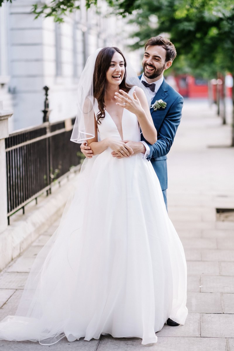Real Wedding couple Kilian and Lucia grew closer during a gap year. Find their local wedding suppliers &amp; the rest of their story at yourlondon.wedding/real-wedding/1…

📷 <a href="/kristianleven/">Kristian Leven</a>

<a href="/3BubblegumGirls/">Bubblegum Balloons</a> <a href="/HouseofSnow/">House of Snow</a> @weddingsmashers <a href="/hazel_gardiner/">Hazel Gardiner Design</a> <a href="/VowedandAmazed/">VowedandAmazed!</a> <a href="/PapierUK/">Papier</a> @townhallhotel