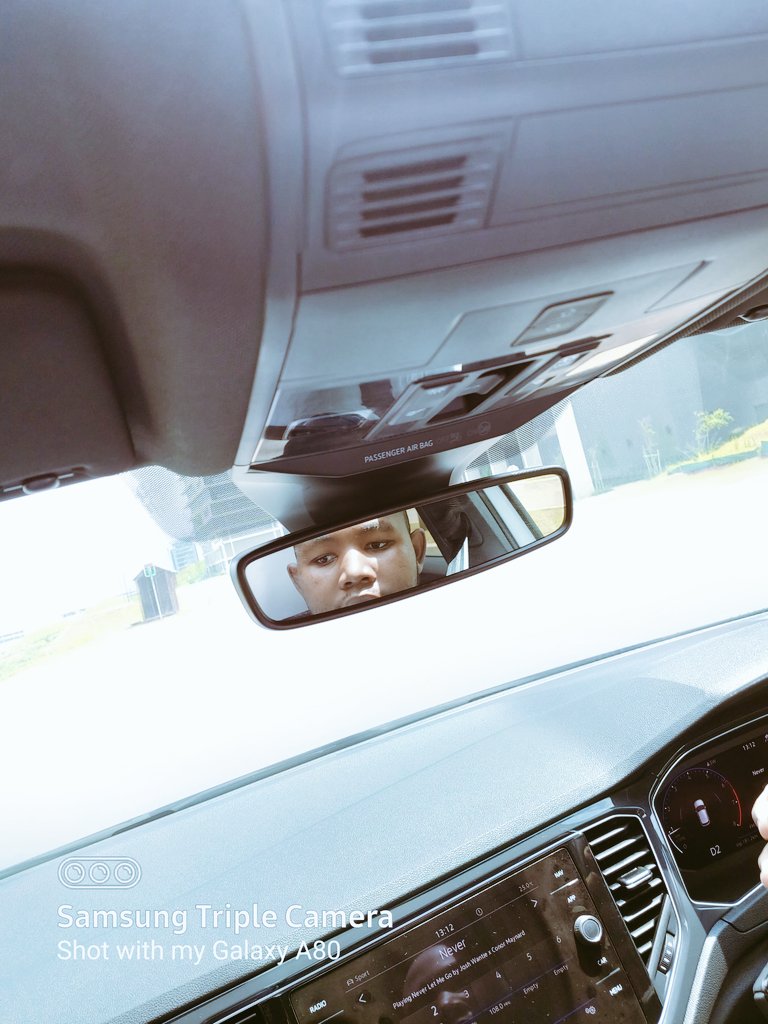 Timmietiny's tweet photo. I think @VolkswagenSA caught us driving off in their new carπ
#unLaunch
#TheDriveToDefy
#VolkswagenTRoc
#TheDriveToDefy https://t.co/fihr0uCgZB