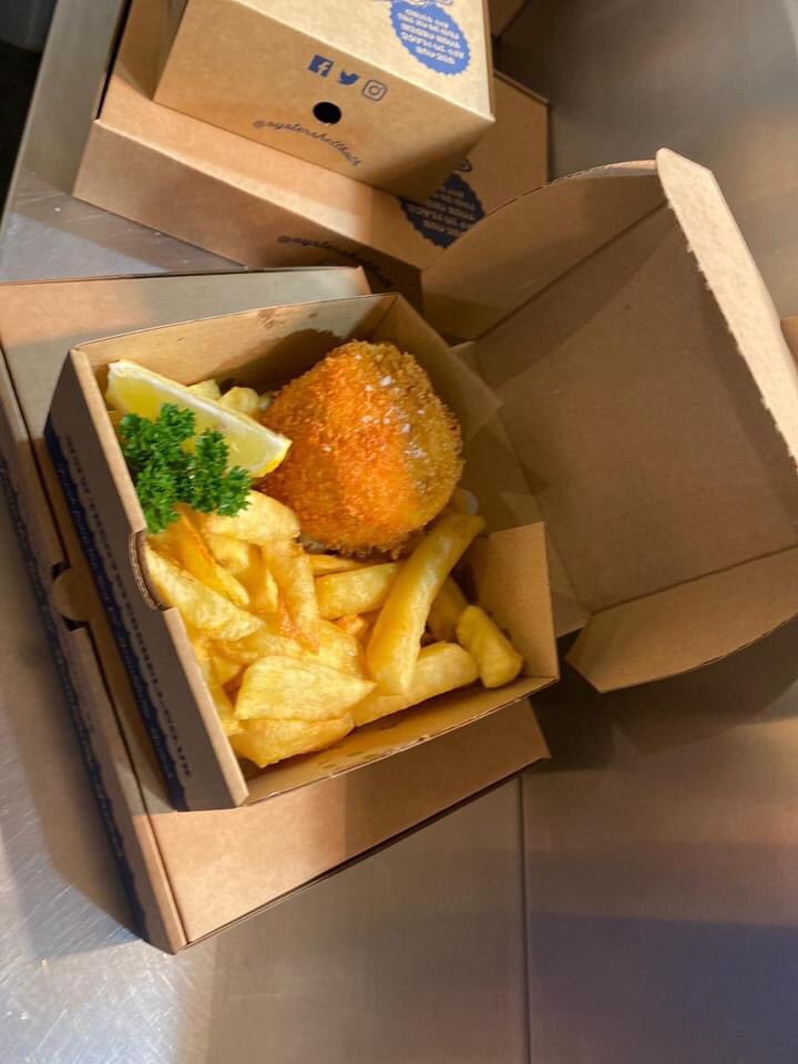 oystershellbath's tweet image. Prime cod, crisp fried prawns, homemade fishcakes, Scottish langoustine tails and more - we’re here until 8.30pm with all your favourites...! 🐟🍟

Order yours here, or pop in → menus.preoday.com/the-oyster-she…
#saturdaynightvibes #takeawaytime #theoystershell