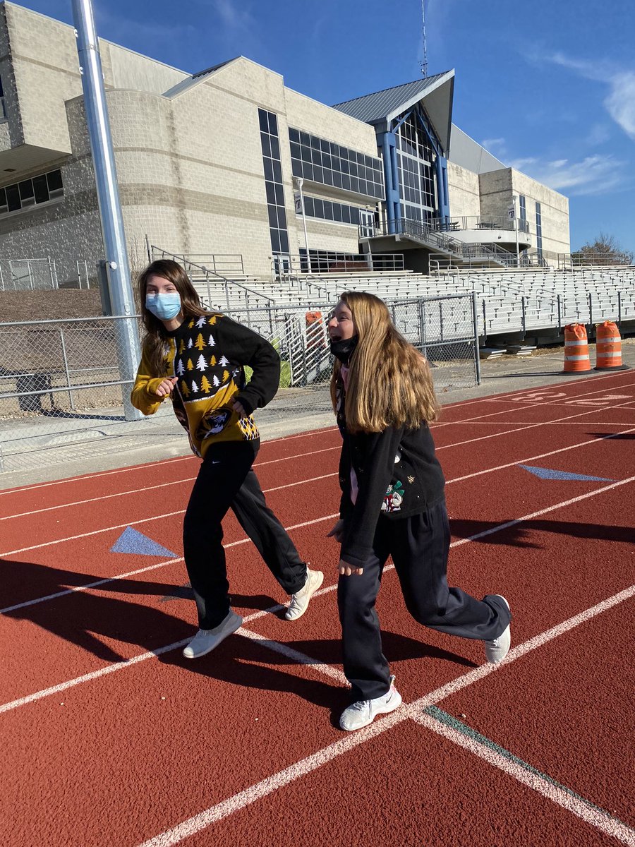 stuco_tbhs's tweet photo. Shout out to @SOMissouri and the #UglySweaterHustle to support SOMO athletes. #TBHS #MASC #BeMOre https://t.co/UOaYk51U52