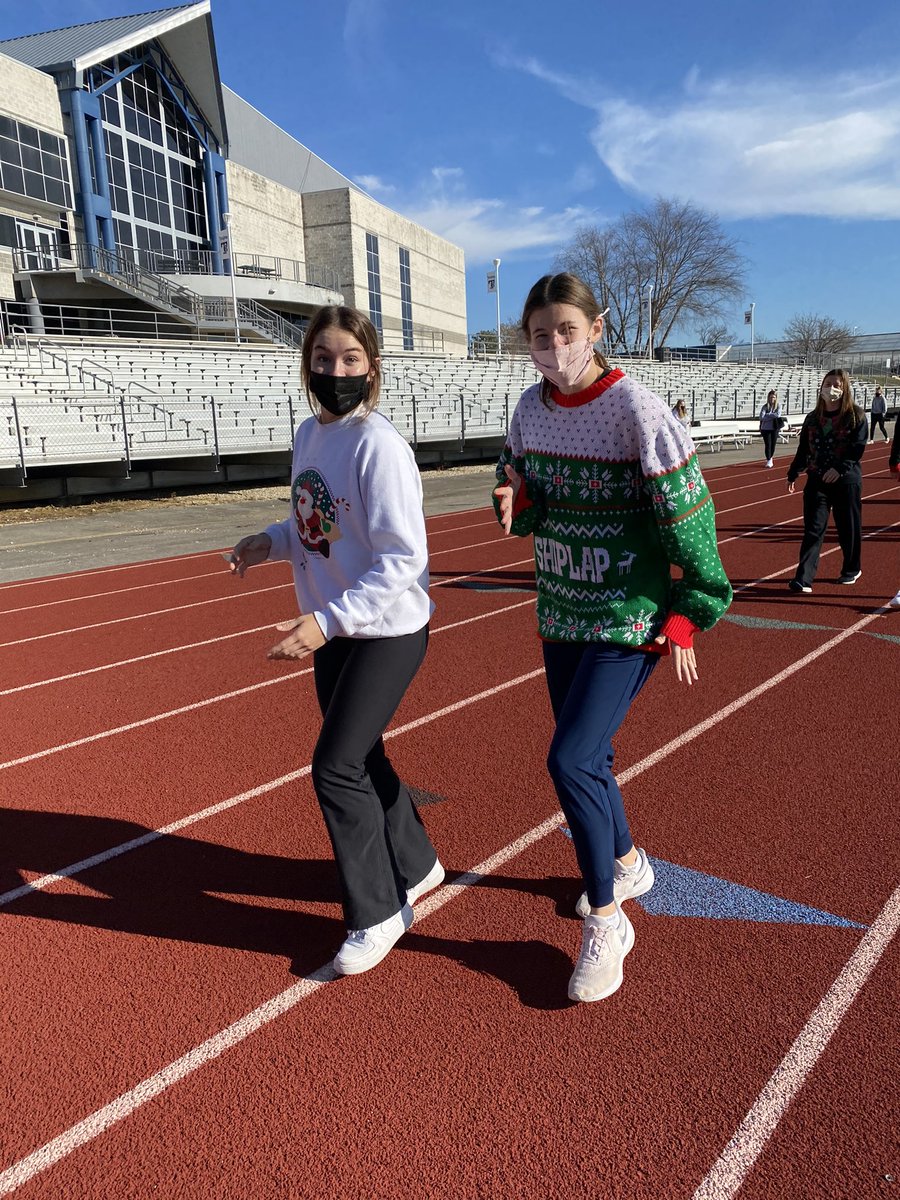 stuco_tbhs's tweet photo. Shout out to @SOMissouri and the #UglySweaterHustle to support SOMO athletes. #TBHS #MASC #BeMOre https://t.co/UOaYk51U52