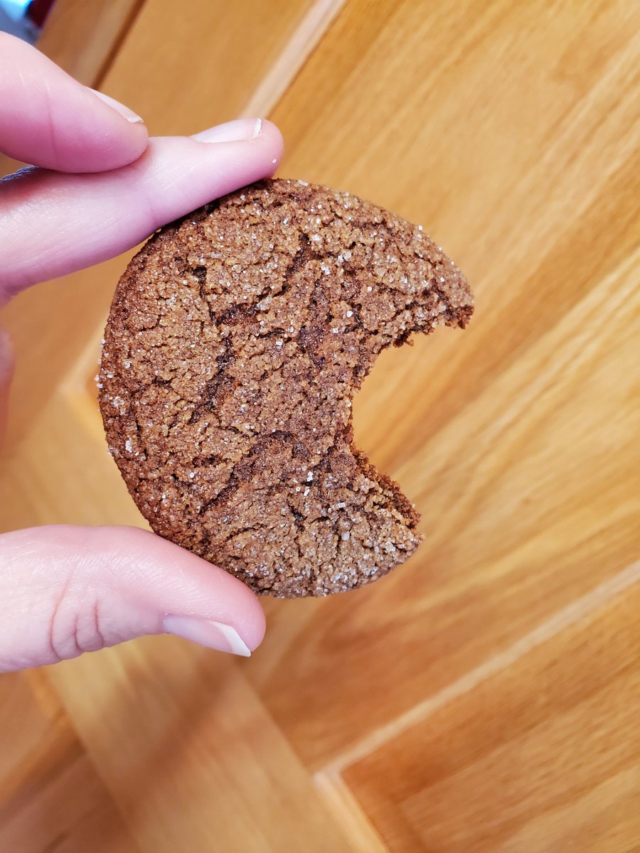 carmel_taglia's tweet photo. Husband and daughter making #gingersnapcookies. I am quality control. Needed a 2nd warm one to be sure they were ok. FYI...yuuuummm🤗😋🍪 https://t.co/vk9Lsb1HKH