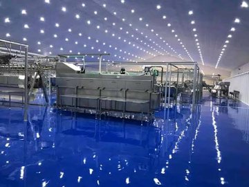 NextLevelAmbas1's tweet photo. One of the biggest chicken processing factories is ready to be launched for operations in Calabar. The plant is expected to process 24,000 chickens daily. 

May Nigeria🇳🇬Succeed 👏 https://t.co/EkRlzjINlM https://t.co/iEkNohkz4o
