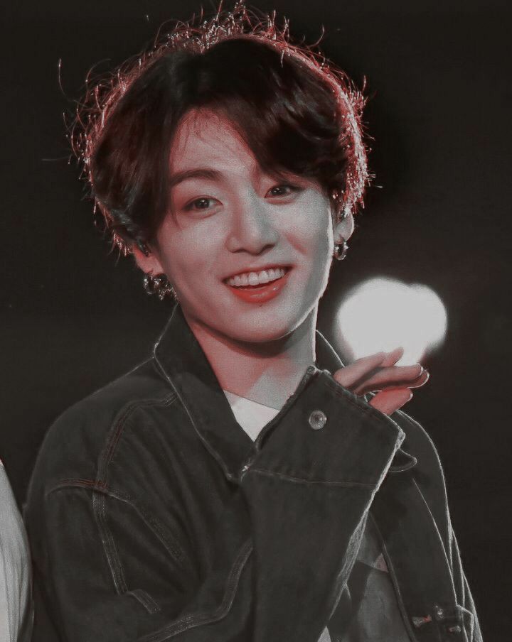 JungKook__Daddy's tweet photo. Вау, я что вернулся? https://t.co/Tm9qsyFIty