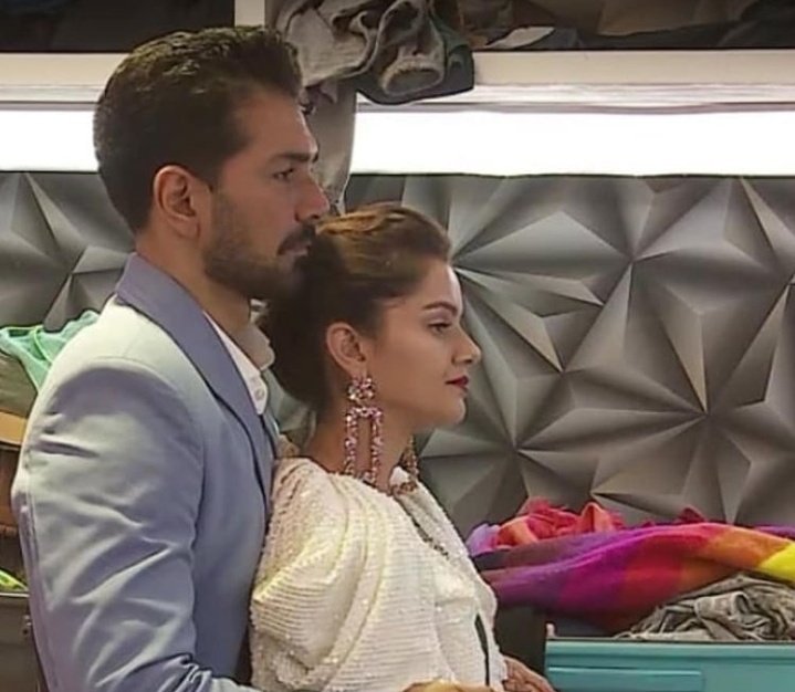 mansii_g's tweet photo. #WETRUSTABHINAV 
#WeTrustYouAbhinavShukla 
#StayStrongRubinav 
#StayStrongAbhinav 
#StayStrongRubina 
#RubiNav 
#RubinaDilaik 
#AbhinavShukla 
#RubinaIsTheBoss 
#Rubinavthebestcouple https://t.co/uyumMGX0Fw