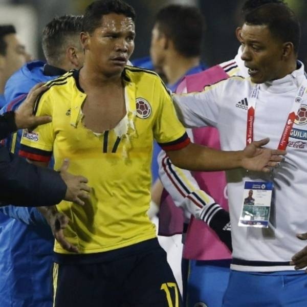 Football Shirts as Star Trek outfits: a thread: