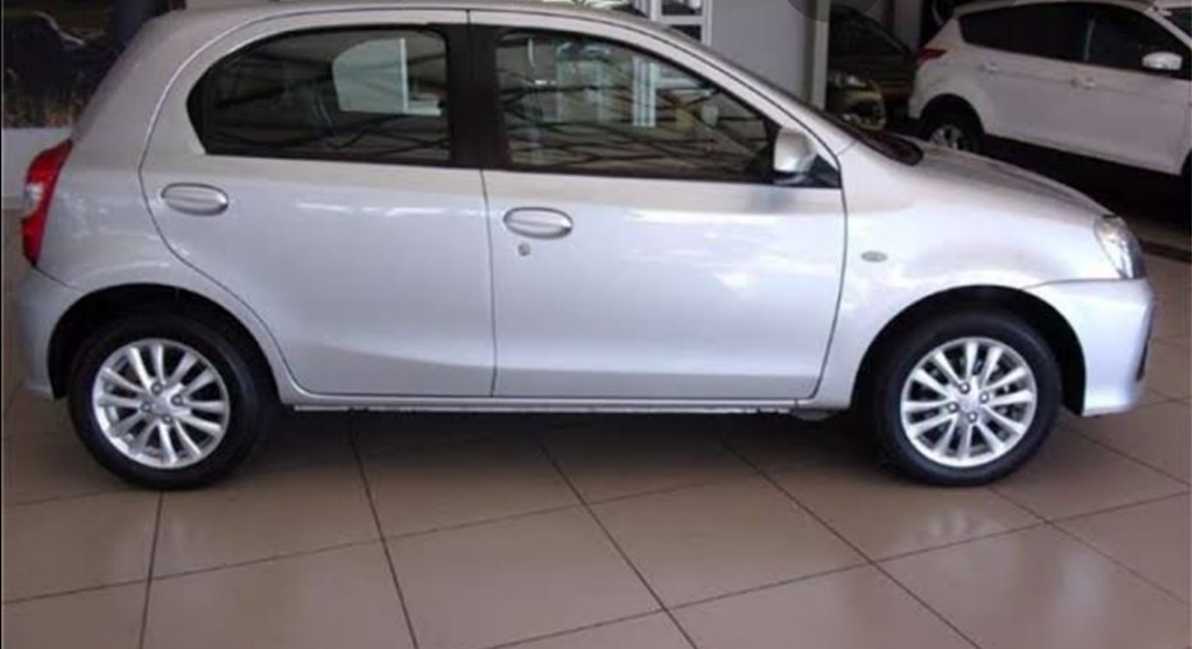 bessievanderb's tweet image. Please help me find my car, it was stolen few hours ago ko Mabopane, number plate CC39KZGP. Toyota Etios Hatchback 2012 model. 

#UpTheBucs
#COVID19
#MTN8Final
#UpTheBucs 
#BNK48Market 
#accident