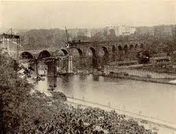 High Bridge was originally completed with 16 individual stone arches. In 1928, the five that spanned the Harlem River were replaced by a single 450-foot steel arch.
