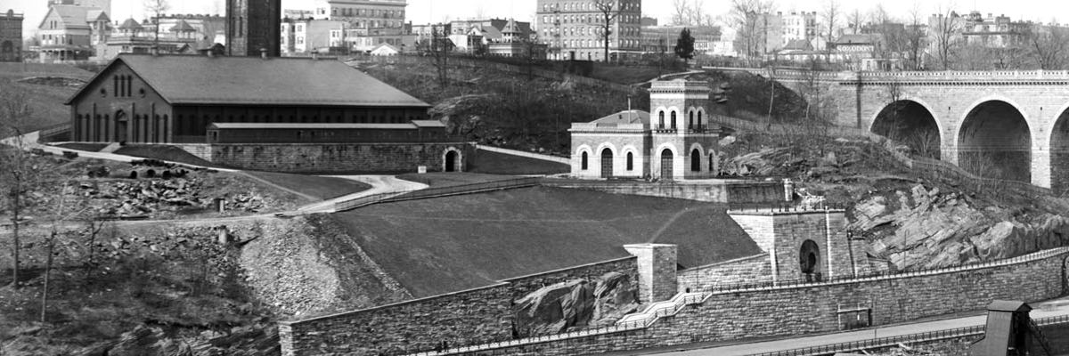 High Bridge was originally completed with 16 individual stone arches. In 1928, the five that spanned the Harlem River were replaced by a single 450-foot steel arch.