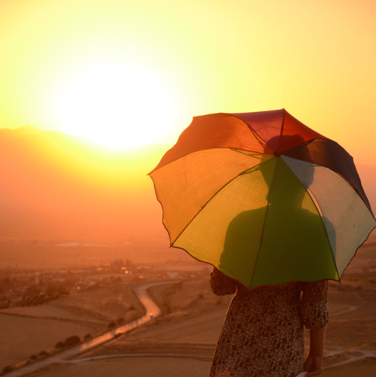 Sevginin varolan o sonsuz enerjisi, sevgi bitene kadardır. 
Sevginle ilgilen...
#PiCemiyeti