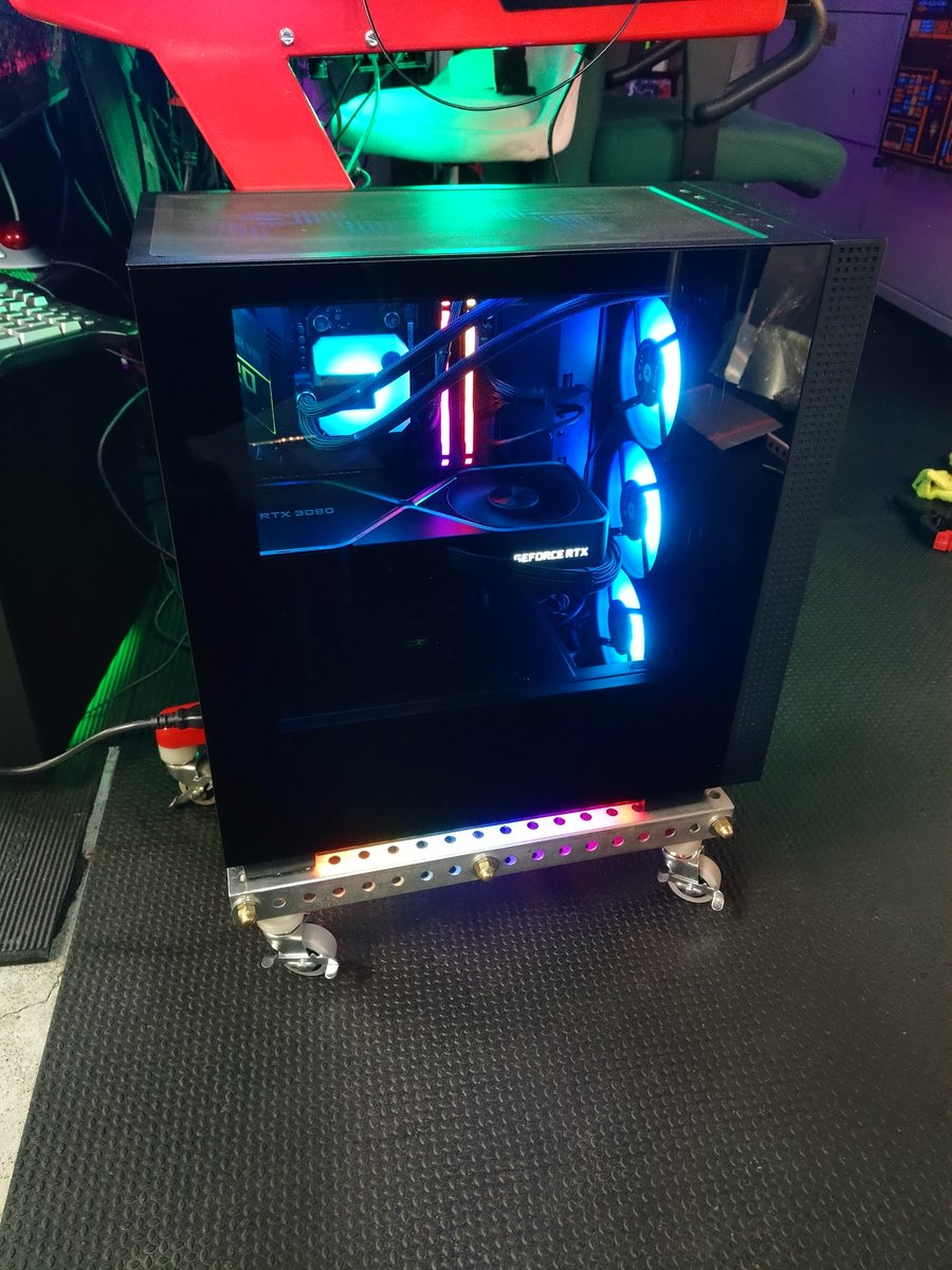tigheklory's tweet photo. Built a nice strong sidecar for my desk to hold the new PC. #NoWeld #RTX3090 #Ryzen5900X
@Mnpctech @LnghrnEngineer @benheck @blkdog7 @J41m3 @McCarthy99 @Ed_TechSource @DestinyFomo https://t.co/PPG0vaYF9z