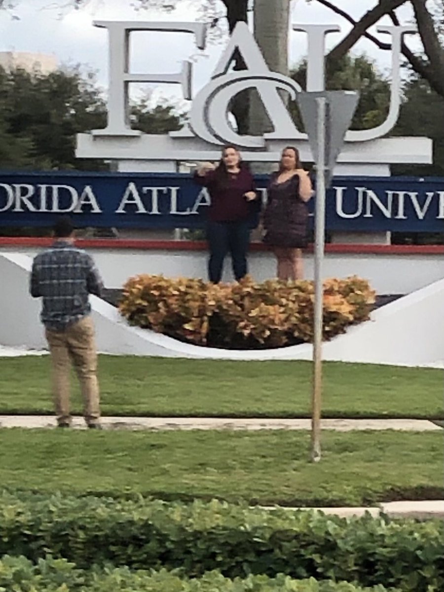 FAUCoachMac's tweet photo. I love this time of year, when you see the graduates around campus taking pictures. Congrats to all who graduated. It’s a great accomplishment. Good luck in your next endeavor. #GraduatingInParadise https://t.co/mjPit106Dq