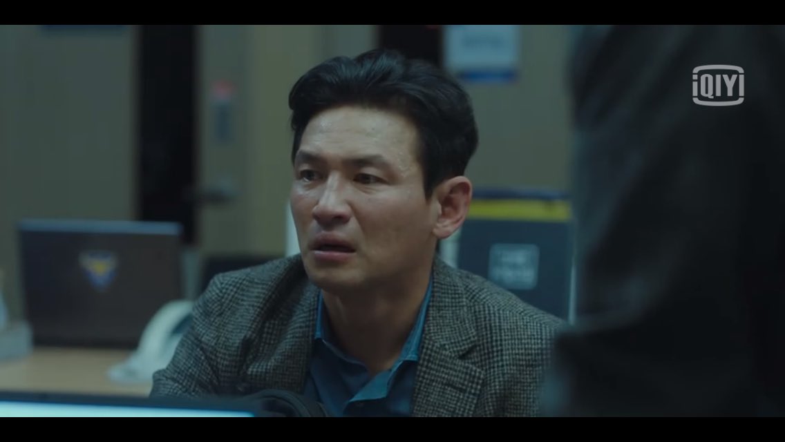 Anjir sih siapa pun bakal shock kalau jadi saksi mata bundir kek Pak reporter Han ini, termasuk saya. Kaget bgt beneran.  #Hush  #HushEp2