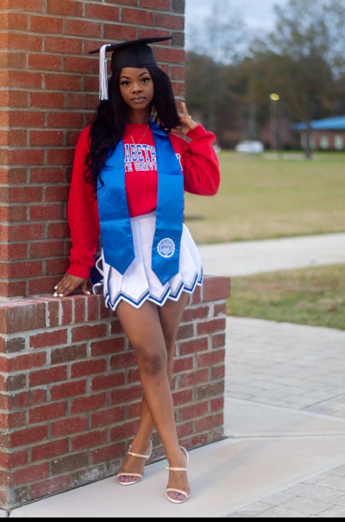 jaydalavern's tweet photo. BITCH I GRADUATED, CALL ME BIG FISH!!!🥳 https://t.co/zya8k3q546