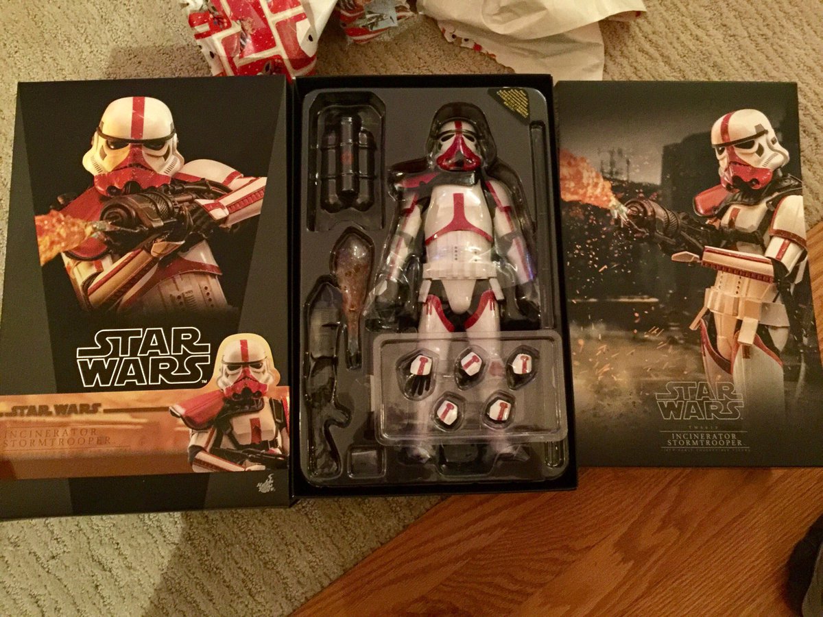 Seriously the best #Thanksmas gift ever!! My first #HotToy !! Best Dad ever!! #StarWars #IncineratorTrooper