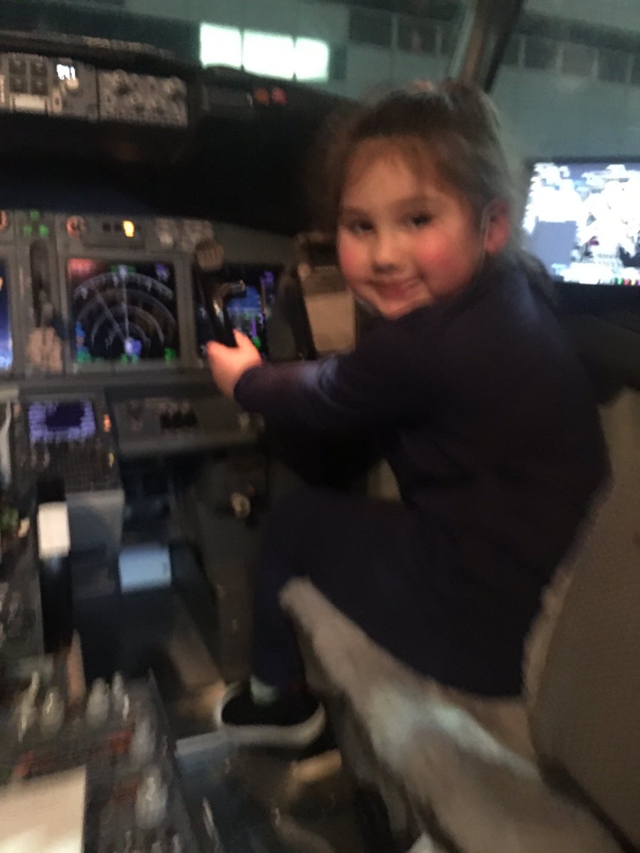 stizer's tweet photo. Payton said thank you to the friendly crew @SouthwestAir  , flying home to Cali @Goosee22 https://t.co/hGzPiykoX0