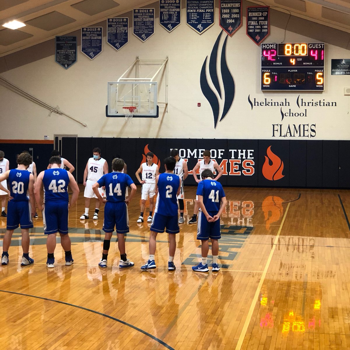 The varsity boys team pulls off a narrow victory to open up conference play! 🔥 🏀 🔥