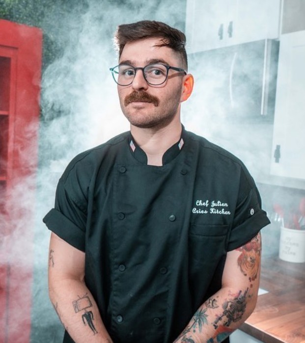 show's us what being a truly, *truly* good human being looks like. he has one of the purest& brightest souls,& only deserves the absolute best.respect Julien for Julien.appreciate Julien for Julien.love Julien for Julien.dinks got your back,  @notjulen  #WeLoveYouJulien