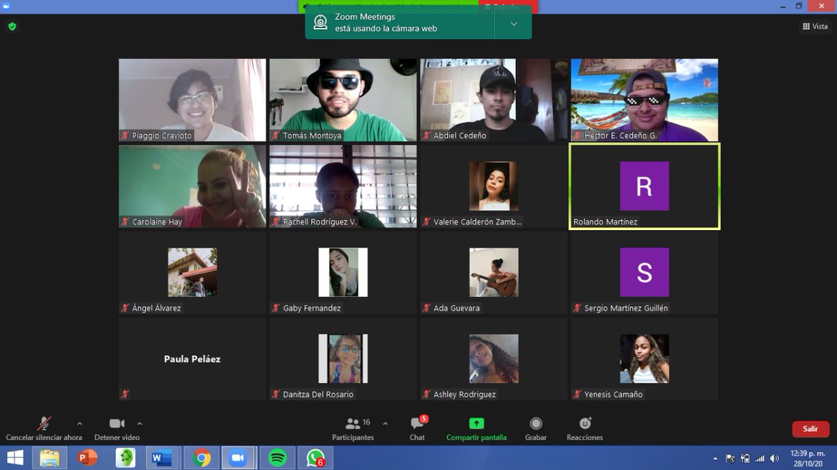 tommy05m's tweet photo. Habían miércoles del semestre donde nos metíamos al zoom para que la profesora empezara la clase, pero a veces no podía conectarse; como a veces no se conectaba, para relajarnos un poquito, escuchábamos musiquita en grupo
#RetoAEMP #RETO87 #NUTRITEAM @AEMP_UP https://t.co/gez1i9WUrh