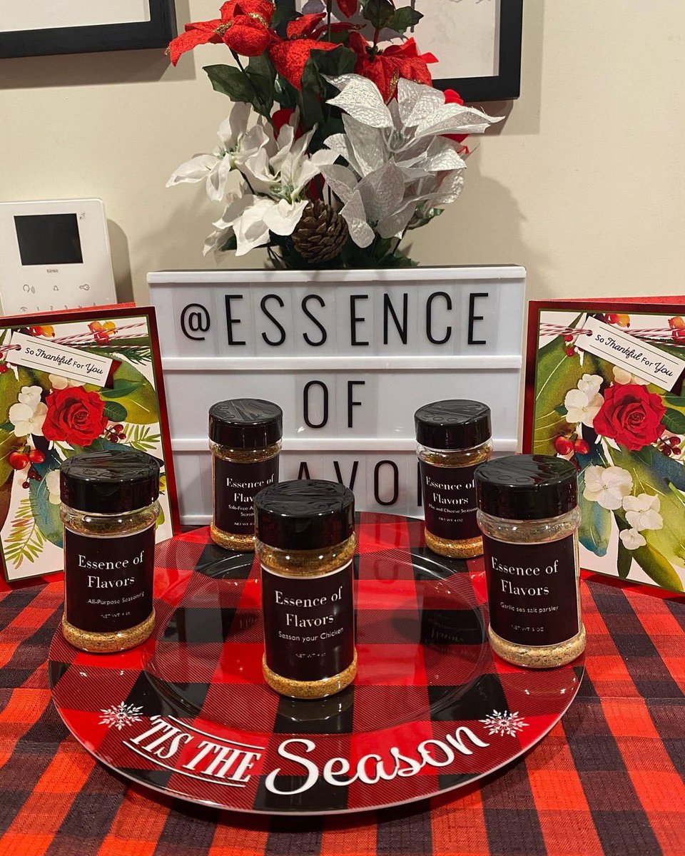 imablackdiamond's tweet photo. Guess what @essenceofflavor is the future #manifesting 😝🥰 support today!!! (made with no chemicals like store brought brands) #HappyHolidays #LinkInMyBio https://t.co/ZmuXk93ezR