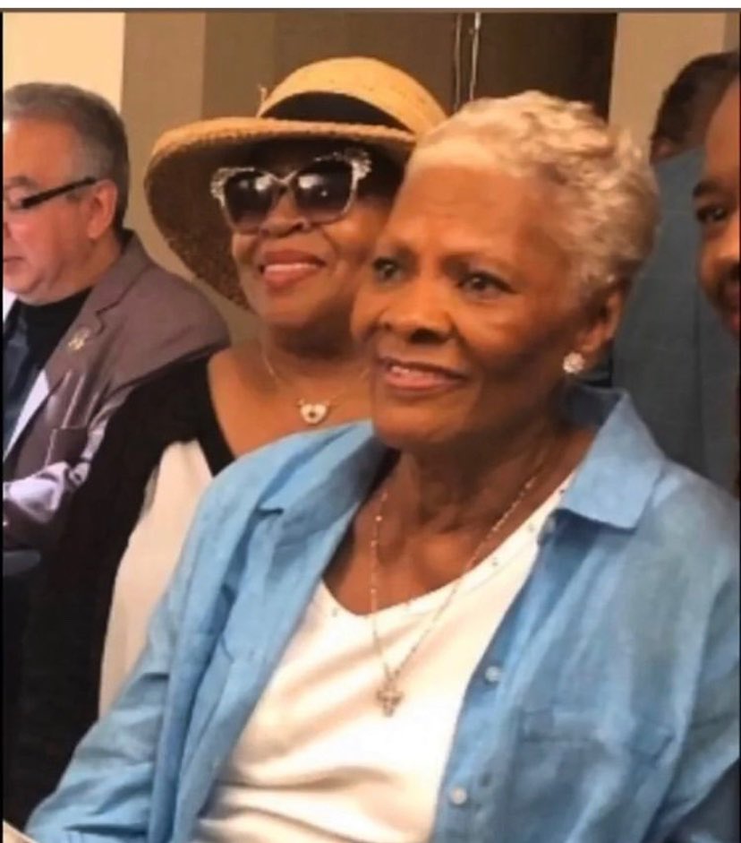 Join me in wishing an American Icon, Dionne Warwick a super duper birthday.  Happy Birthday Dionne!!  