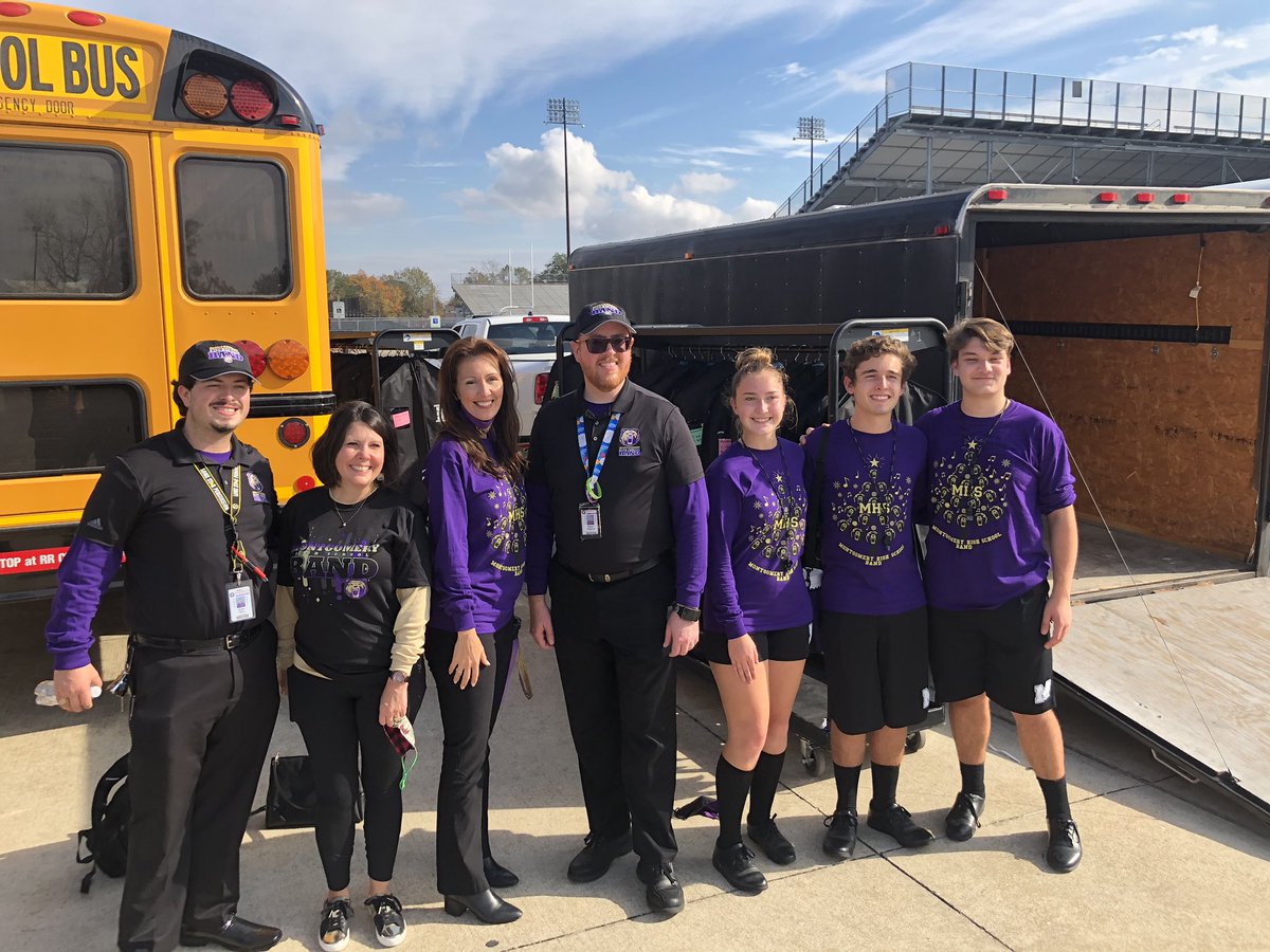 Great day to be a #GoldenBear!  The MHS Band performed at the UIL Area Contest on 12/12/20!  Principal Dr. Schur and AP Mrs. Griffin came out in support.   *masks were removed only for this picture*
@ed_schur <a href="/M_H_S_Band/">Montgomery High School Band</a> <a href="/Jelam101/">James Elam</a> <a href="/GriffinAdmin/">Jennifer Griffin</a> <a href="/mhs_bears/">Montgomery High School</a> @MISDNews