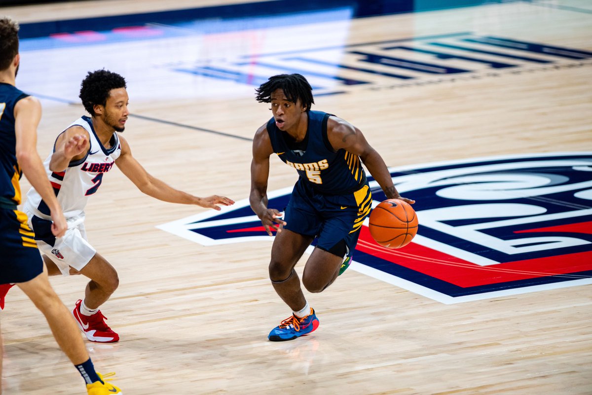 Check out these of photos of @ciuhoops in their game against Liberty. Photos were taken by @tylermcbeephoto. You can check out more of Tyler’s great work at tylermcbee.com