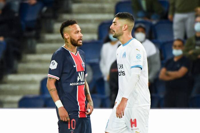 F0otballogue's tweet photo. [#NoRacism] 🔴 Alvaro Gonzalez 🇪🇸 au micro de RMC apres le match contre Monaco : « Le racisme ? C’est la chose que je déteste le plus au monde... juste après les noirs ! » https://t.co/7MiqkvR2Eo