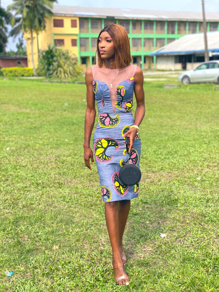 zitudiary's tweet photo. But wait oh... where dem take dey see money do marriage every weekend?🤔

They should show me the way oh!🥴 https://t.co/vBASF1EXzC
