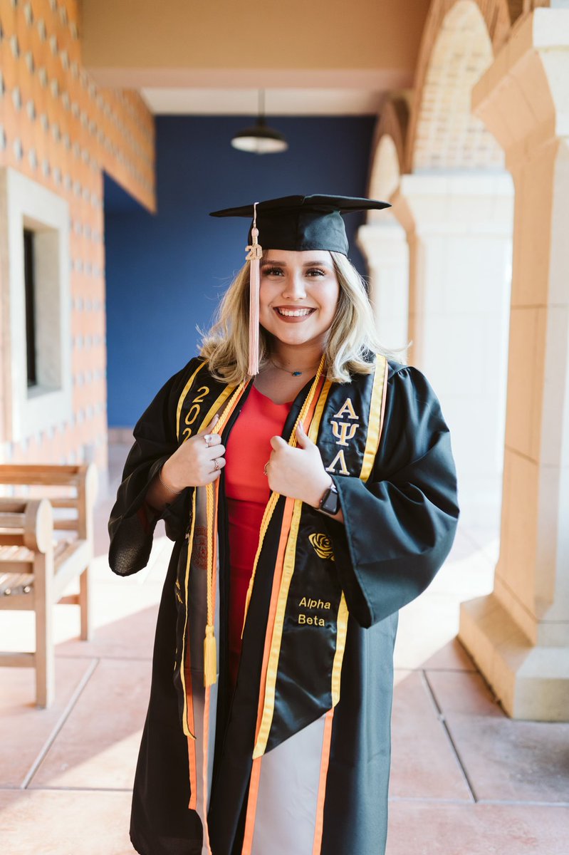 divinaaa___'s tweet photo. Stephanie Perez
B.S. in Rehabilitation Services with an Addiction Studies concentration

Next up, my Masters in Clinical Rehabilitation Counseling #UTRGVGrad #2020Graduate https://t.co/2xxMuOYoEE