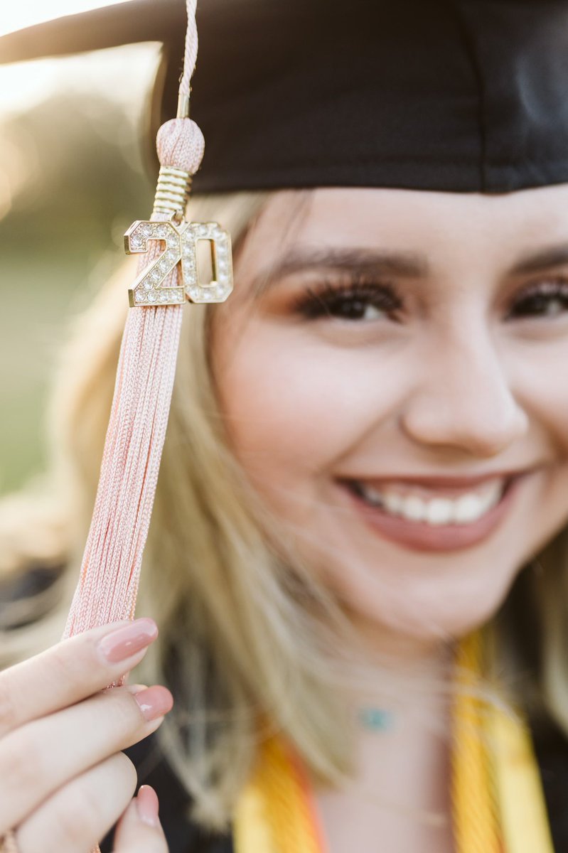 divinaaa___'s tweet photo. Stephanie Perez
B.S. in Rehabilitation Services with an Addiction Studies concentration

Next up, my Masters in Clinical Rehabilitation Counseling #UTRGVGrad #2020Graduate https://t.co/2xxMuOYoEE