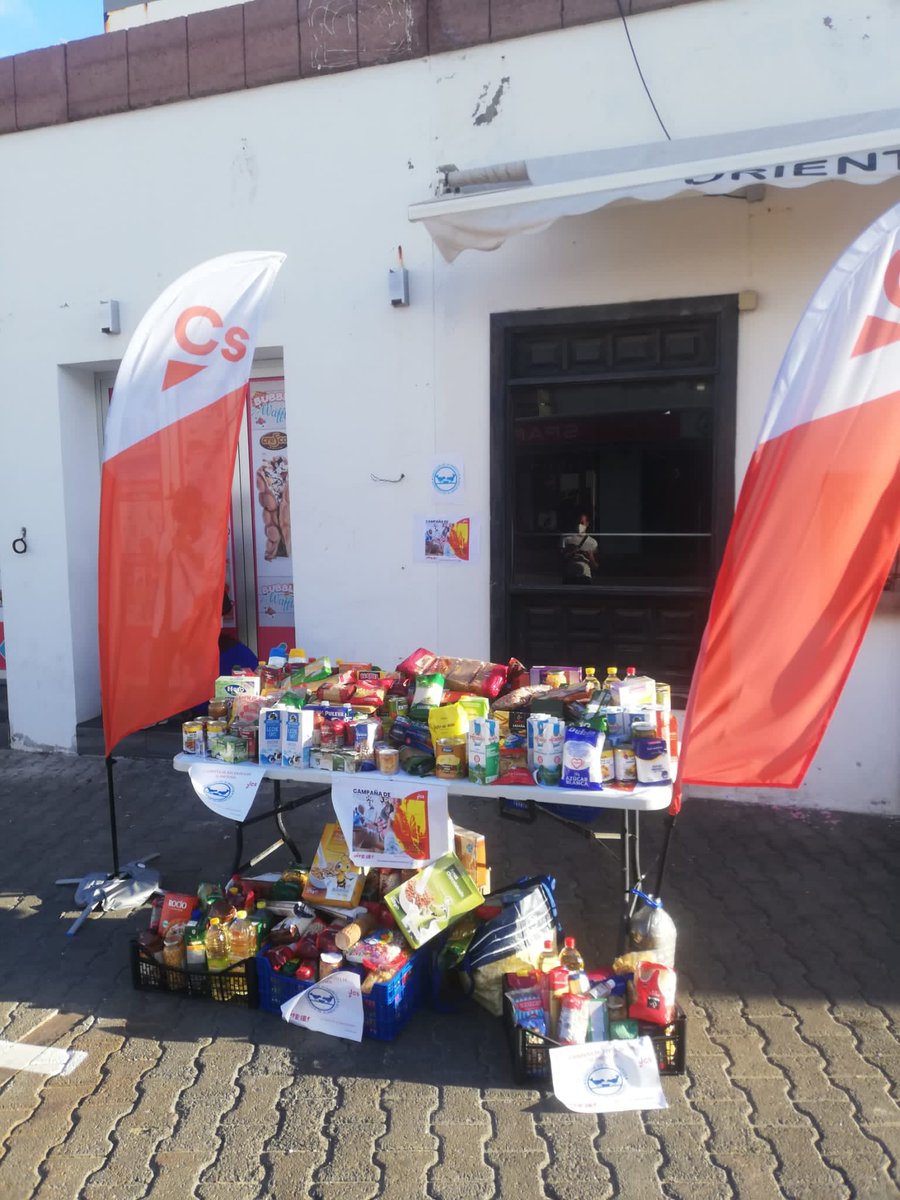 Muchísimas gracias por toda la comida!! Todo un éxito el trabajo de #JóvenesCs en Lanzarote!! 

Te esperamos en la próxima recogida, con aún mas ganas de colaborar!! #Vamos #JcsColabora