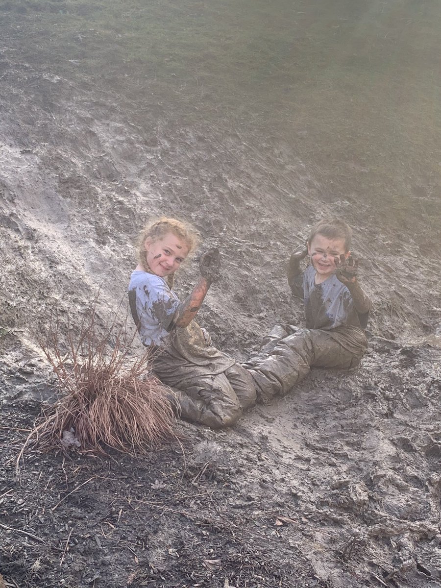 Hunt_EdLeader's tweet photo. “Going to the store” she says....”Make sure kids stay by the driveway so they don’t get too muddy”....she says. How exactly does one define too muddy? #dadsincharge #dadsintrouble https://t.co/5ty9nSJ4cU