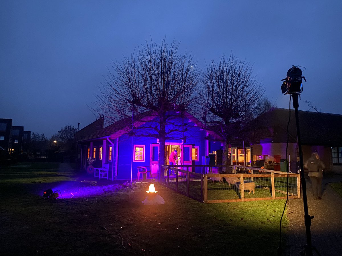 Vandaag lange dag met video en audio opnames voor kerstviering Dorpskerk de Glind. Aan het einde van de dag kinderboerderij in Kerstsfeer.
#kerstverhaal #jozefenmaria #deglind #jeugddorpdeglind #pkn
