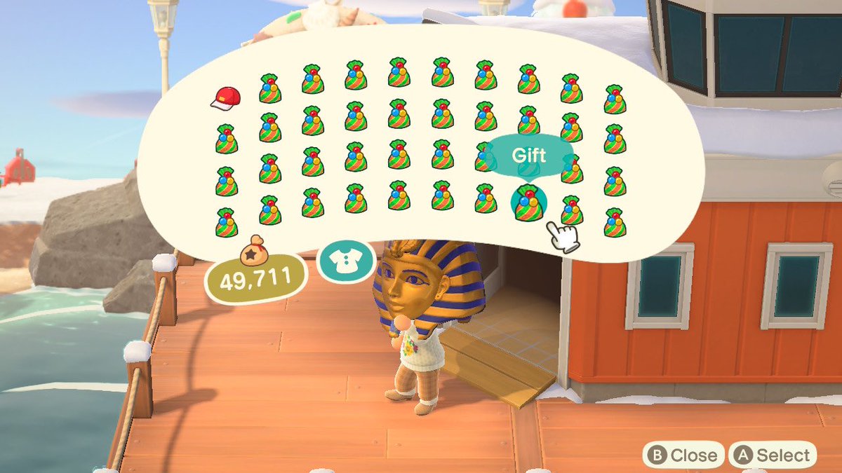 beomgwi's tweet photo. Thank you so much @KayShannonACNH and @ChaosIslandACNH! There were so many items and I didn’t know I could fall in ac! It was pretty funny 😂 https://t.co/2RH4lwXLOm