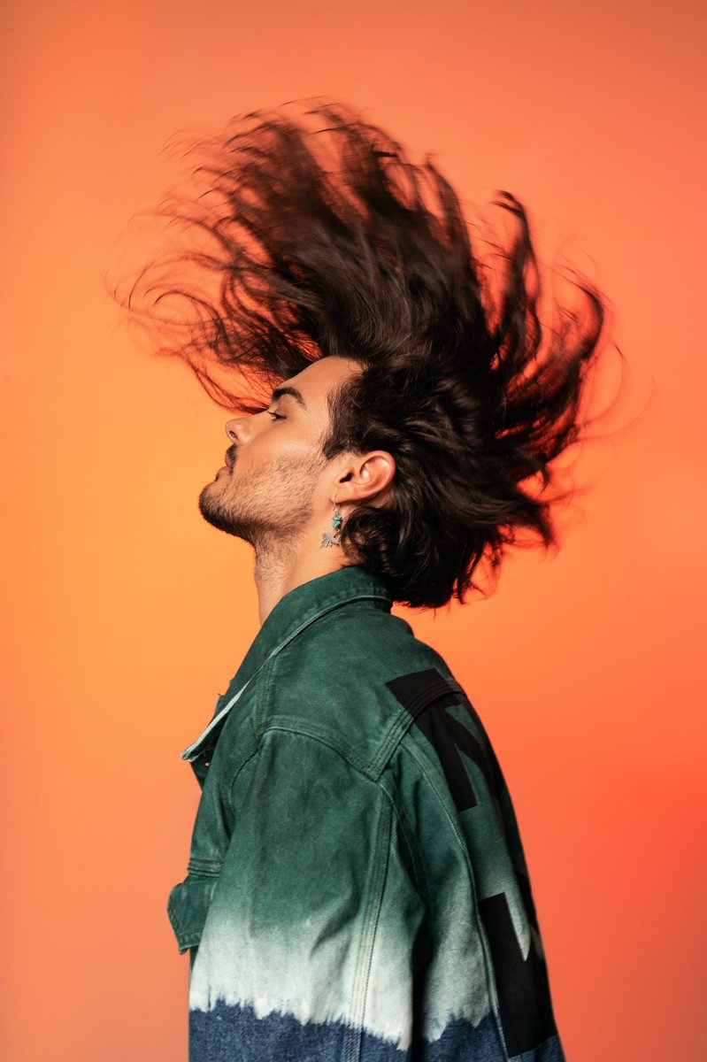 AbrahamMateo's tweet photo. #HairFlip https://t.co/xZiySqkQyj