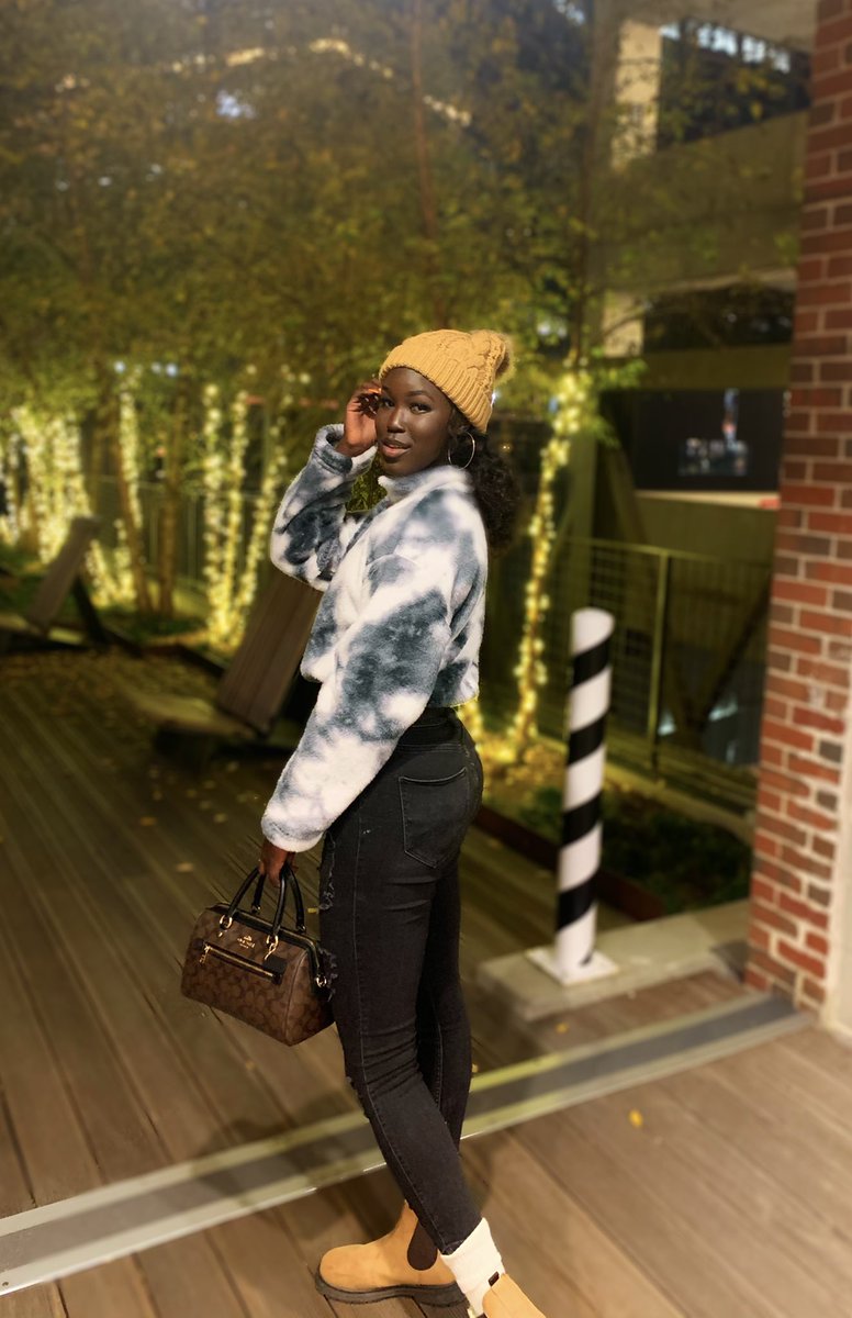 NyanuerBt's tweet photo. In the 404 📍✨ https://t.co/Yi2EJbZuVR